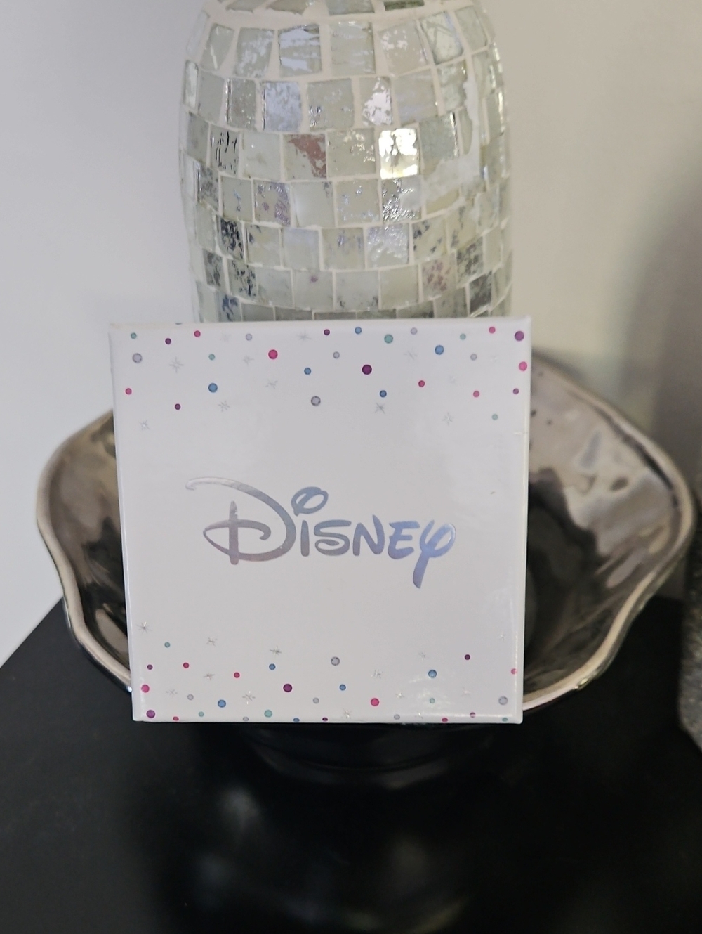Disney Gold-Tone Charm Bracelet with Micky, Star & Pearl Charms, NIB, GIFTABLE! - Picture 2 of 7